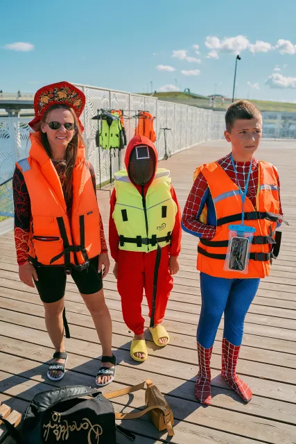 Костюмированный заплыв на сапах