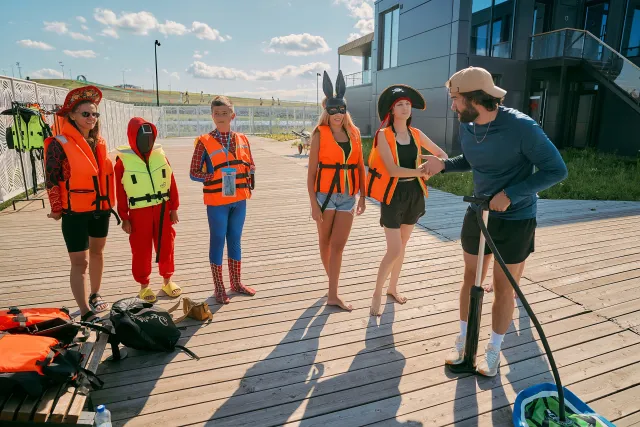 Костюмированный заплыв на сапах