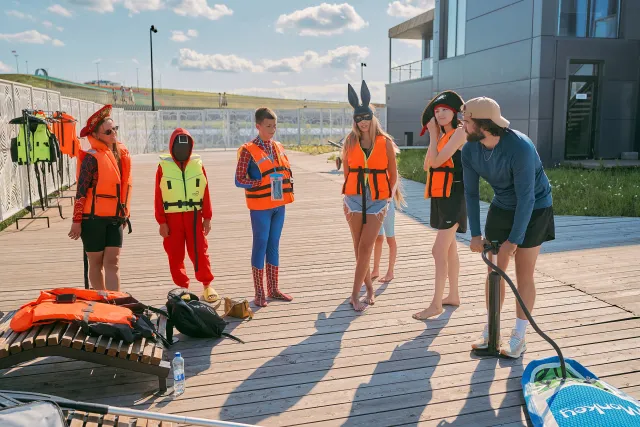 Костюмированный заплыв на сапах