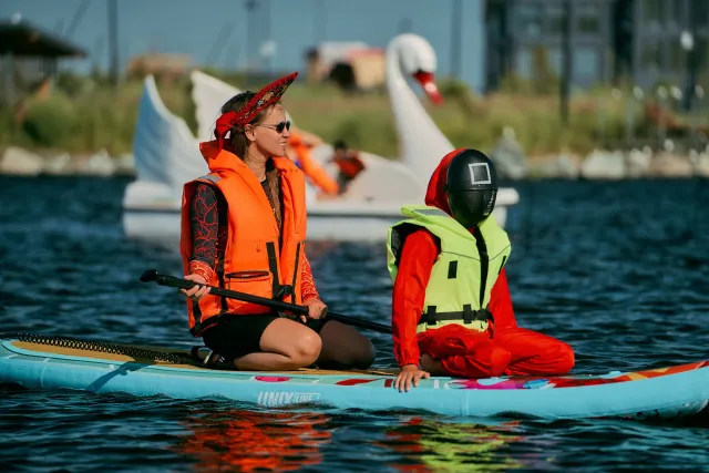 Костюмированный заплыв на сапах