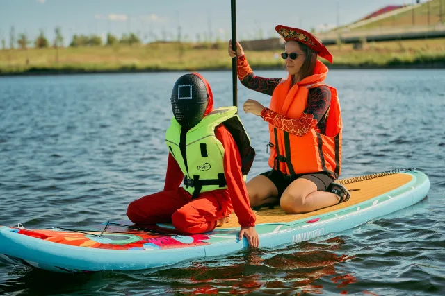 Костюмированный заплыв на сапах