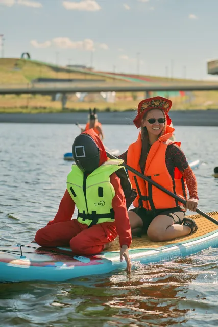 Костюмированный заплыв на сапах