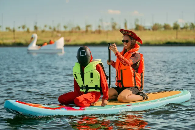 Костюмированный заплыв на сапах