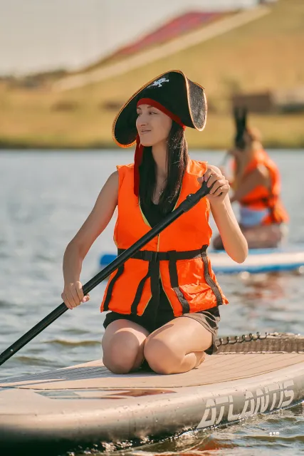 Костюмированный заплыв на сапах