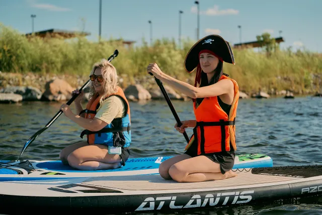 Костюмированный заплыв на сапах