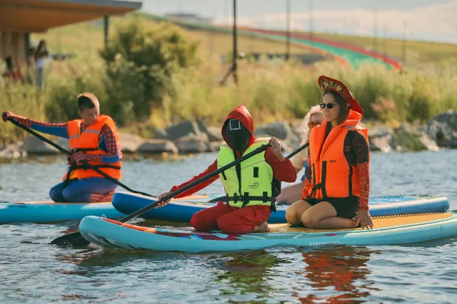 Костюмированный заплыв на сапах