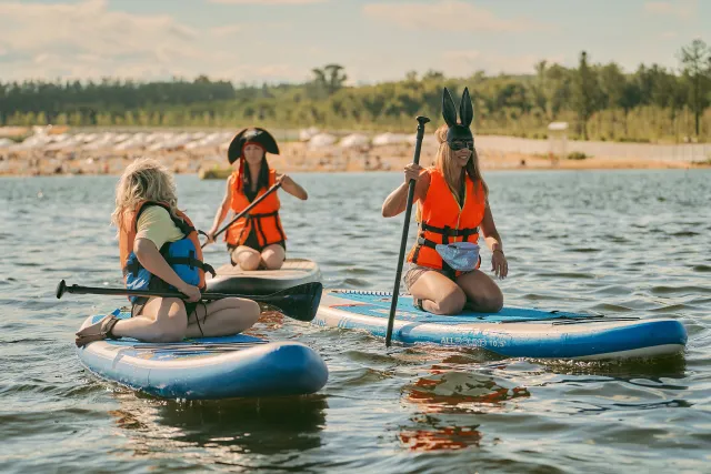 Костюмированный заплыв на сапах