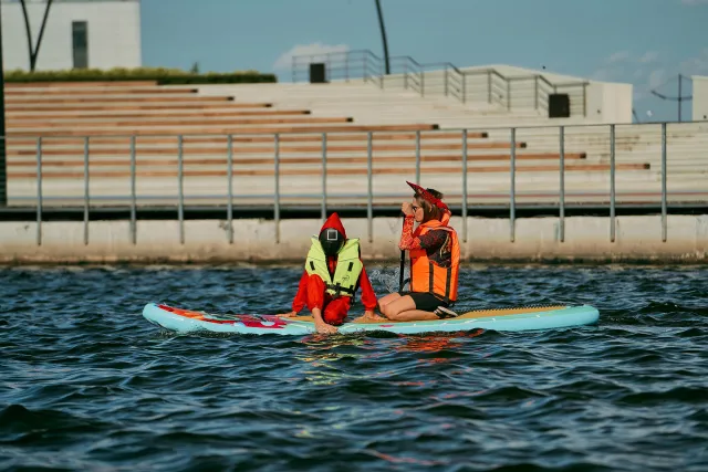 Костюмированный заплыв на сапах
