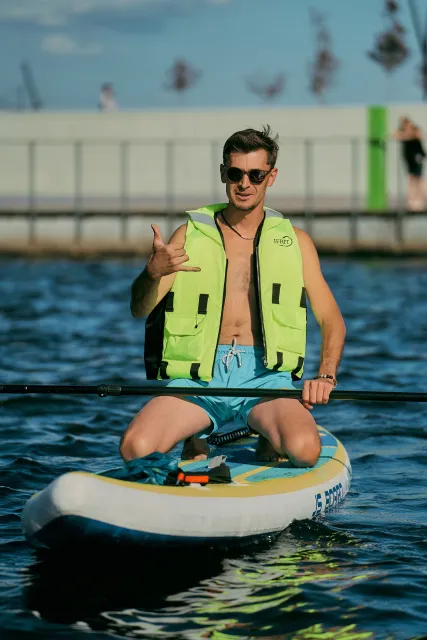 Костюмированный заплыв на сапах