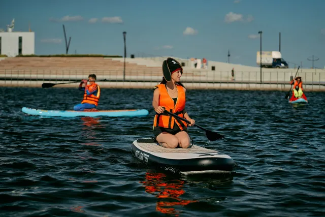 Костюмированный заплыв на сапах