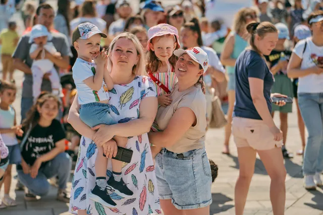 Фестиваль мороженого «Единорожок»