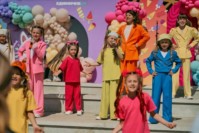 Фестиваль мороженого «Единорожок»