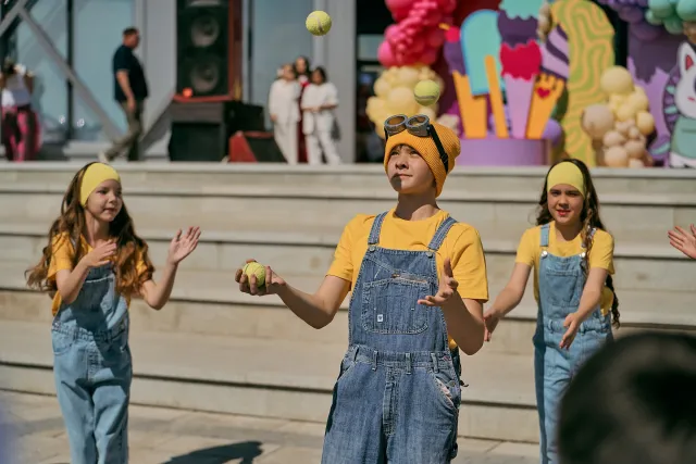 Фестиваль мороженого «Единорожок»