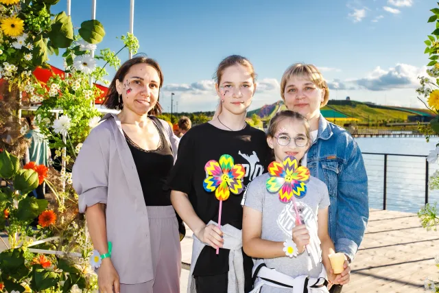 День семьи, любви и верности в «Притяжении»