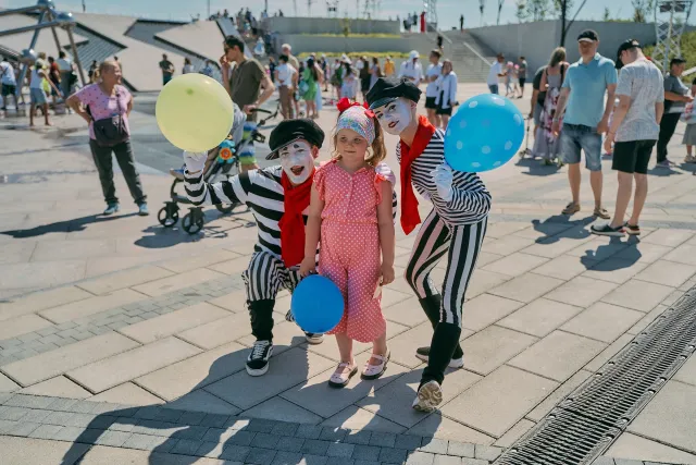 Фестиваль мороженого «Единорожок»