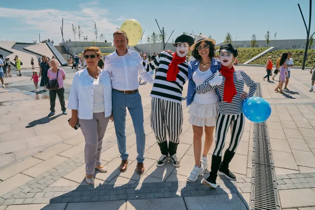 Фестиваль мороженого «Единорожок»