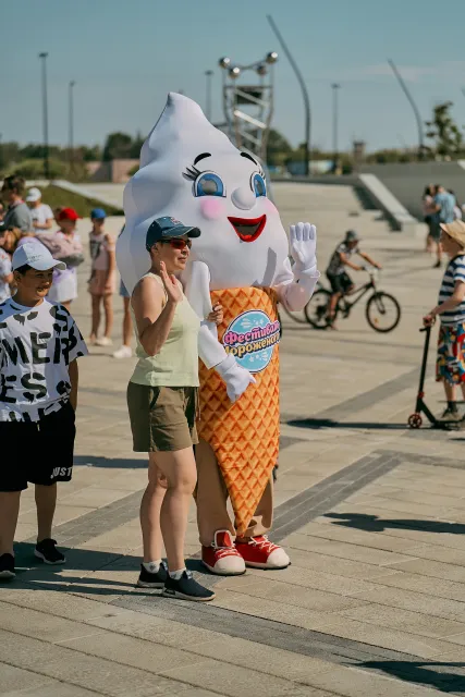 Фестиваль мороженого «Единорожок»