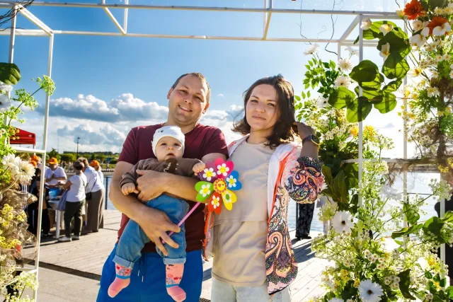День семьи, любви и верности в «Притяжении»