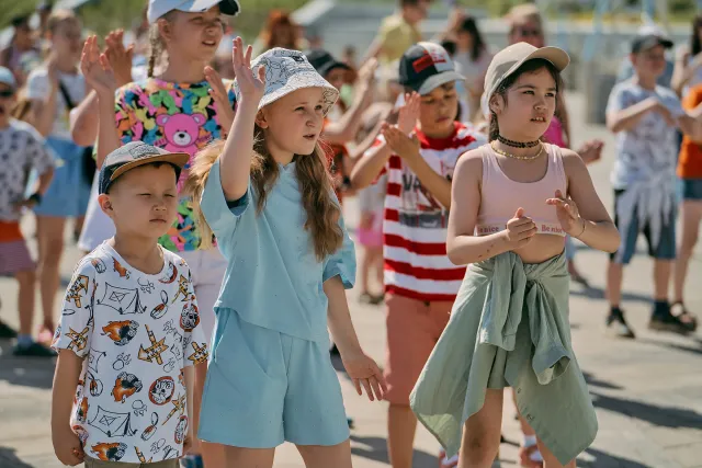 Фестиваль мороженого «Единорожок»