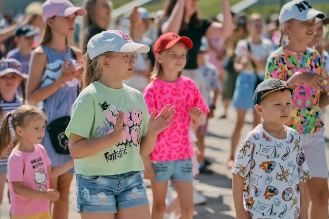 Фестиваль мороженого «Единорожок»