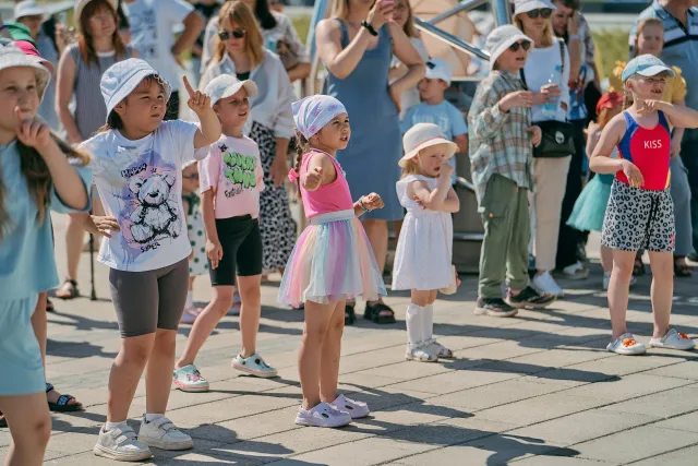 Фестиваль мороженого «Единорожок»