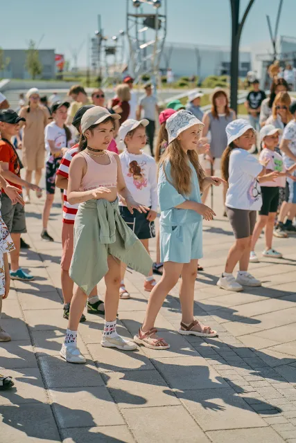 Фестиваль мороженого «Единорожок»