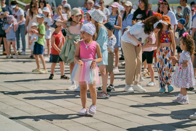 Фестиваль мороженого «Единорожок»